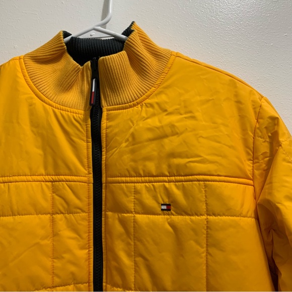 Tommy Jeans Mens Solid Quilted Reversible Jacket - Picture 4 of 11